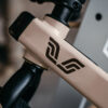 loopfiets retro beige logo vici